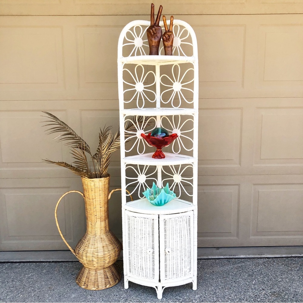 Let’s Be Friends + Shop Updates + Vintage Home Decor Items For Sale! - Picture 8 of 16